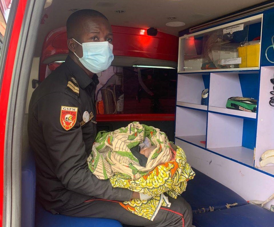 Côte d’Ivoire : un nouveau-né abandonné dans une décharge sauvé de justesse à Bouaké